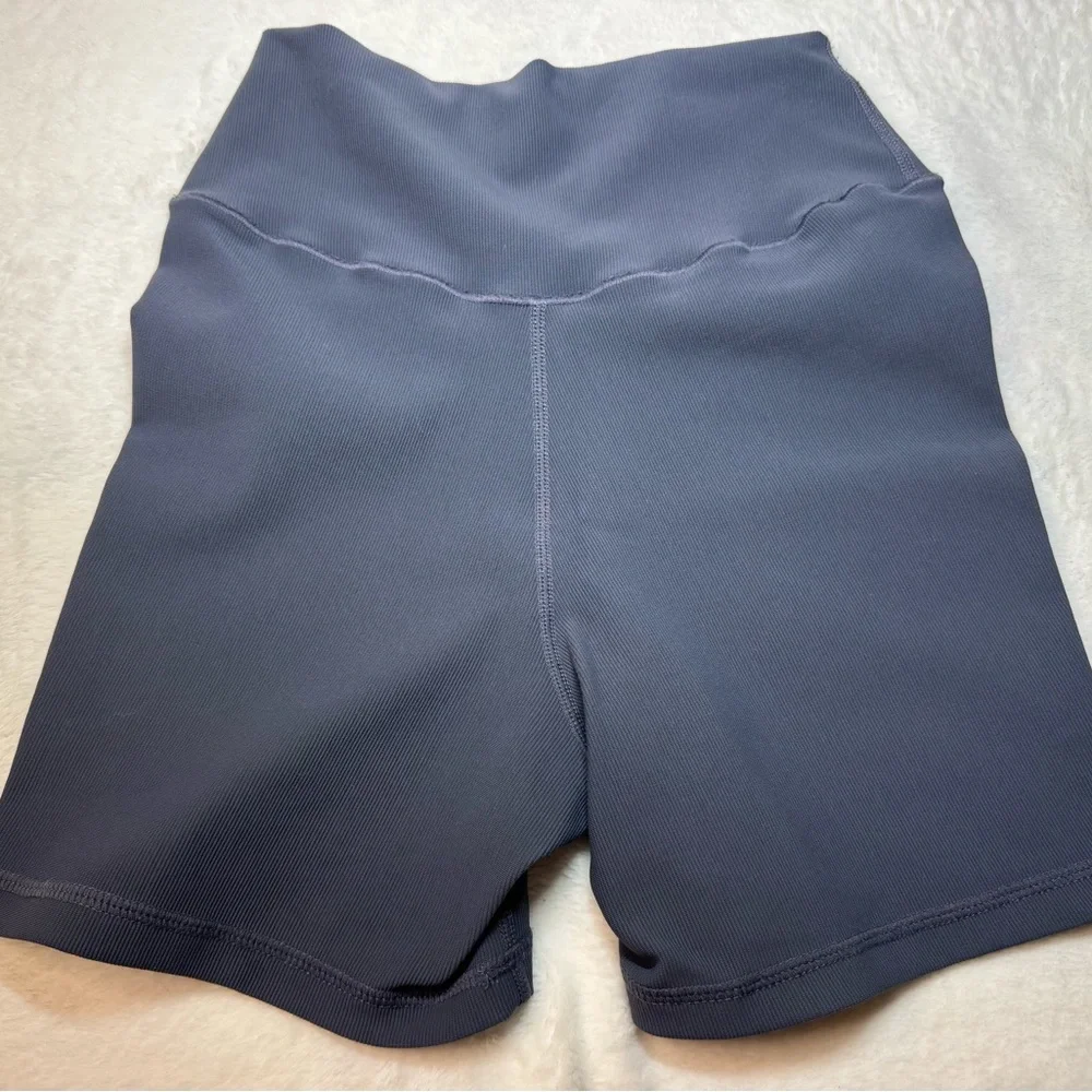 TLF Ribbed High-Waist Women’s Active Shorts in Charcoal Gray. - Picture 3 of 3